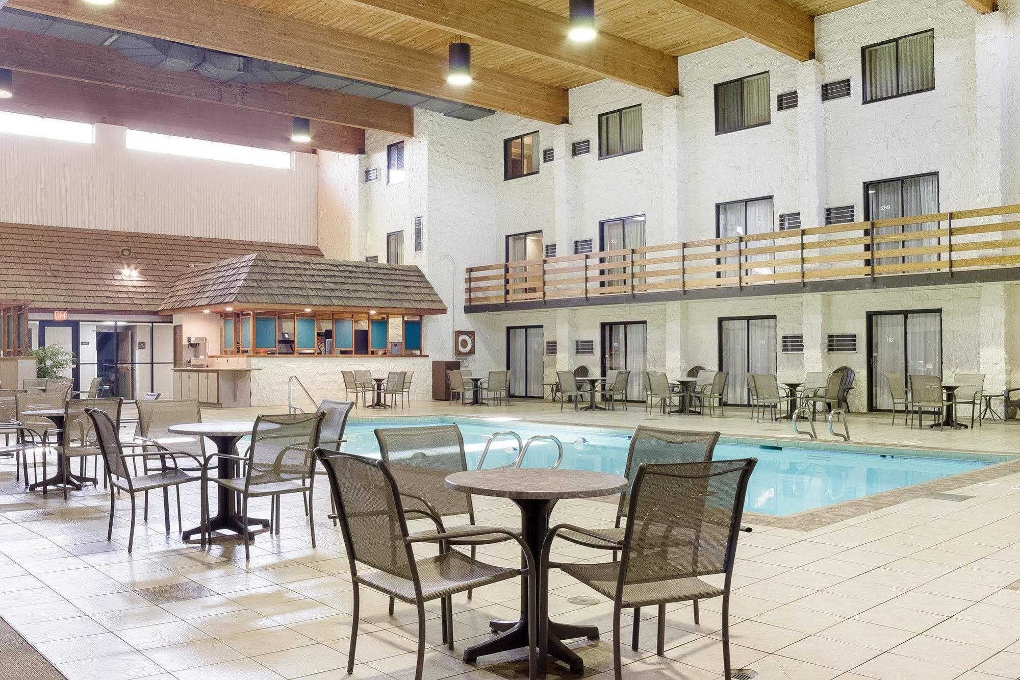 Quality Inn Bismarck I-94 Exteriér fotografie